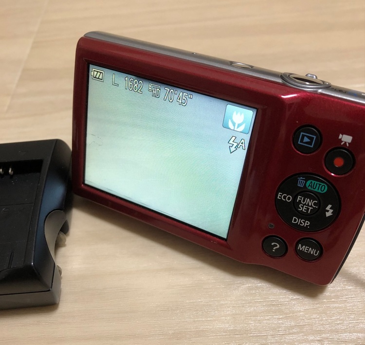 IXY120 レッド コンパクト（カメラ）の商品画像 - 査定依頼日：2025年8月16日 - 最高査定価格：13,000円