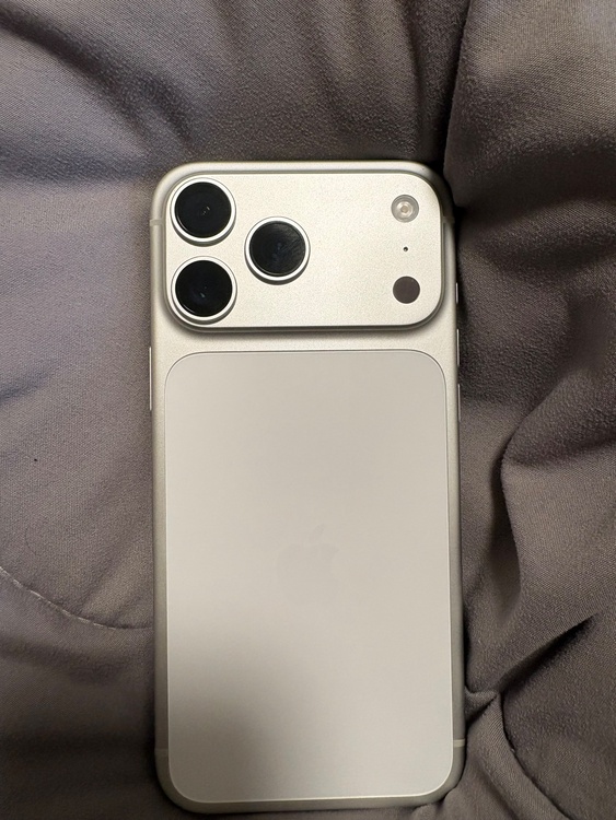 iPhone iPhone 17 Pro Max 256GB SIMフリー（スマホ）の商品画像 - 査定依頼日：2026年9月3日 - 最高査定価格：172,000円