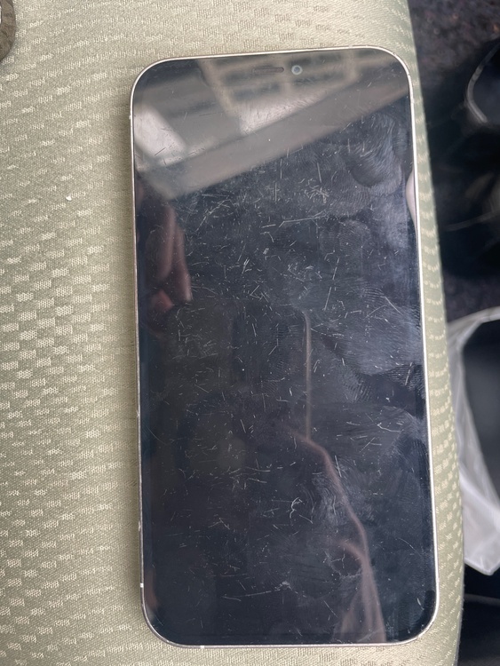 iPhone 12 Pro 128GB au（スマホ）の商品画像 - 査定依頼日：2026年4月13日 - 最高査定価格：20,000円