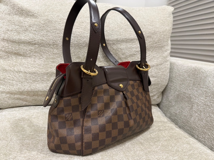 システィナ（ブランドバッグ）の商品画像 - 査定依頼日：2026年4月16日 - 最高査定価格：120,000円