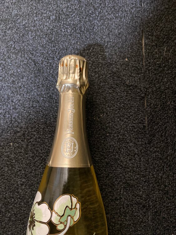 2014（お酒）の商品画像 - 査定依頼日：2025年1月22日 - 最高査定価格：50,000円