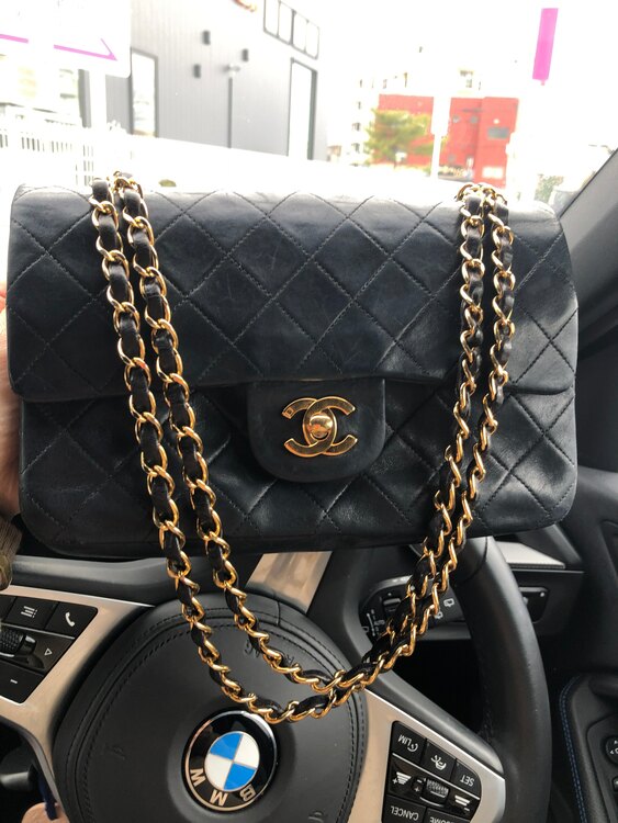 CHANELダブルフラップダブルチェーン（ブランドバッグ）の商品画像 - 査定依頼日：2025年2月9日 - 最高査定価格：550,000円