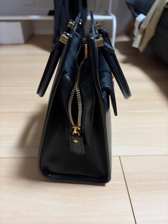 イブサンローラン  （ブランドバッグ）の商品画像 - 査定依頼日：2026年4月11日 - 最高査定価格：130,000円