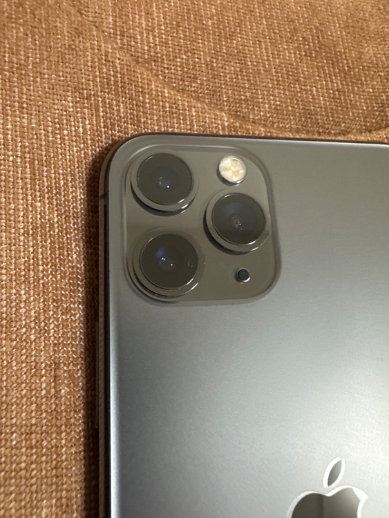 iPhone11 Pro 256GB SIMフリー（スマホ）の商品画像 - 査定依頼日：2026年4月11日 - 最高査定価格：21,000円