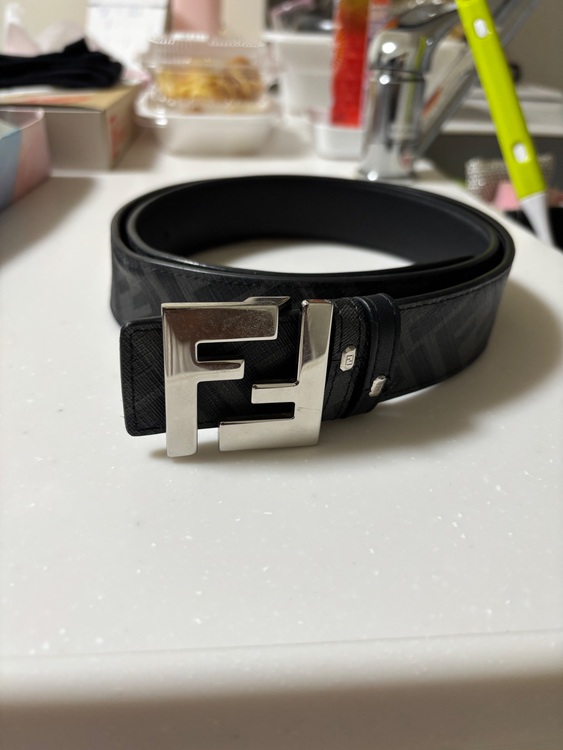 フェンディ  （ブランドバッグ）の商品画像 - 査定依頼日：2025年7月23日 - 最高査定価格：25,000円