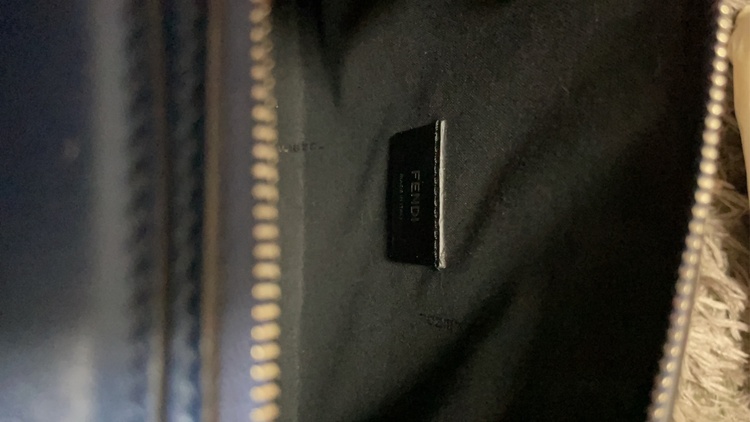 フェンディ  （ブランドバッグ）の商品画像 - 査定依頼日：2026年1月15日 - 最高査定価格：80,000円