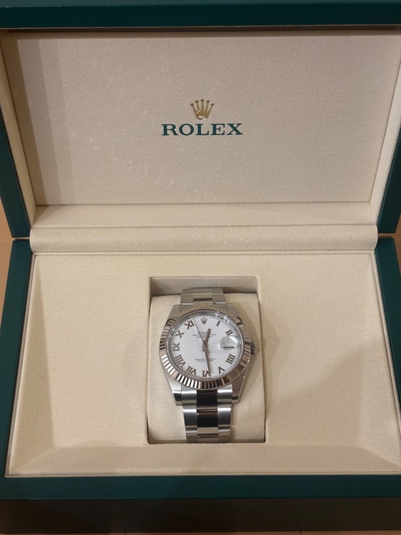 ロレックス　デイトジャスト　オイスタースチール＆ホワイトゴールド　41ミリ（高級時計）の商品画像 - 査定依頼日：2025年6月12日 - 最高査定価格：1,610,000円