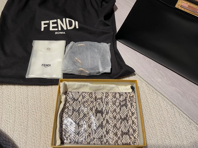 フェンディ  （ブランドバッグ）の商品画像 - 査定依頼日：2025年9月2日 - 最高査定価格：230,000円