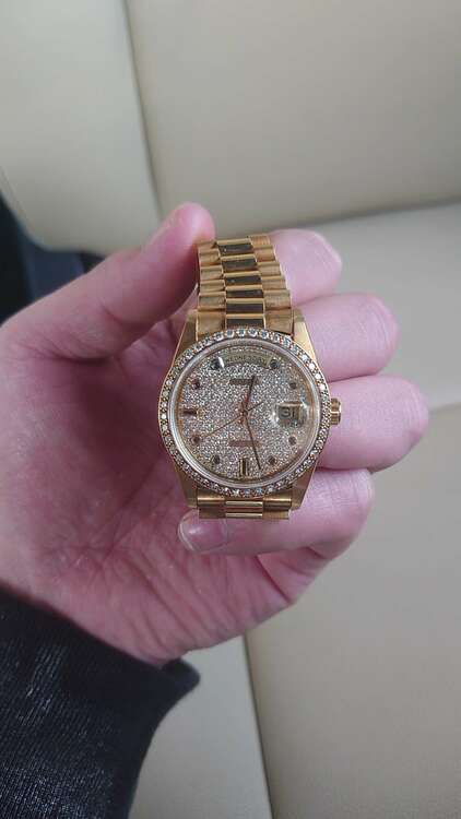 ロレックス デイデイト （高級時計）の商品画像 - 査定依頼日：2025年1月27日 - 最高査定価格：5,200,000円