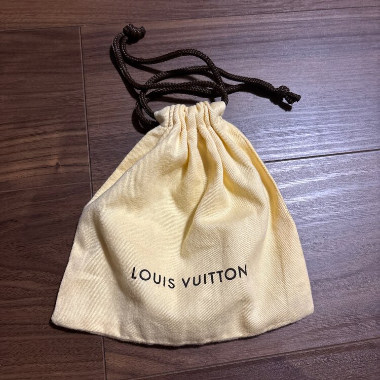 ルイヴィトン　ベルト（古着・ファッション）の商品画像 - 査定依頼日：2025年1月2日 - 最高査定価格：4,000円