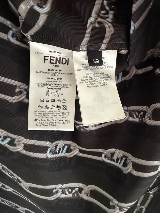 FENDI（古着・ファッション）の商品画像 - 査定依頼日：2026年9月3日 - 最高査定価格：10,000円