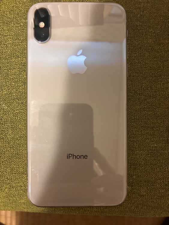 iPhoneX 64GB au（スマホ）の商品画像 - 査定依頼日：2026年3月15日 - 最高査定価格：9,000円