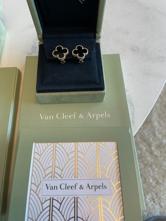 Van Cleef & Arpels（宝石）の商品画像 - 査定依頼日：2026年5月9日 - 最高査定価格：659,000円