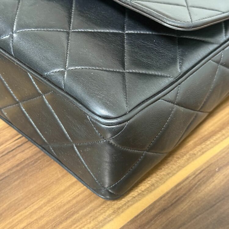 マトラッセ ショルダーバッグ ブラック（ブランドバッグ）の商品画像 - 査定依頼日：2025年8月22日 - 最高査定価格：170,000円