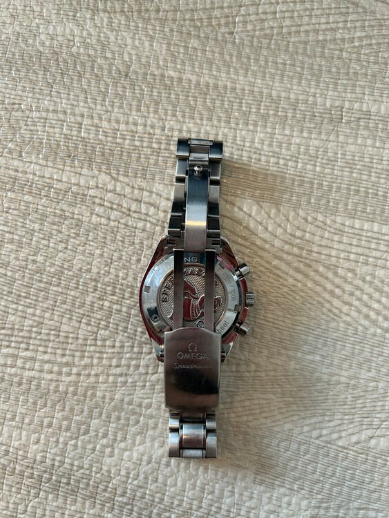 オメガ スピードマスター 326.30.40.50.04.001（高級時計）の商品画像 - 査定依頼日：2025年5月24日 - 最高査定価格：400,000円