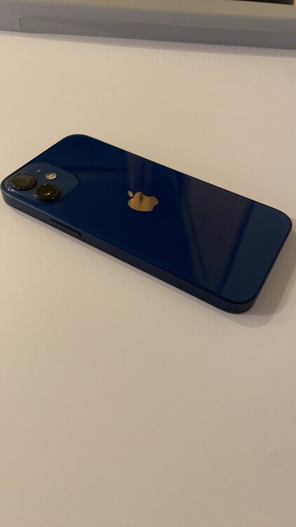 iPhone 12mini128㎇（スマホ）の商品画像 - 査定依頼日：2025年5月30日 - 最高査定価格：23,000円