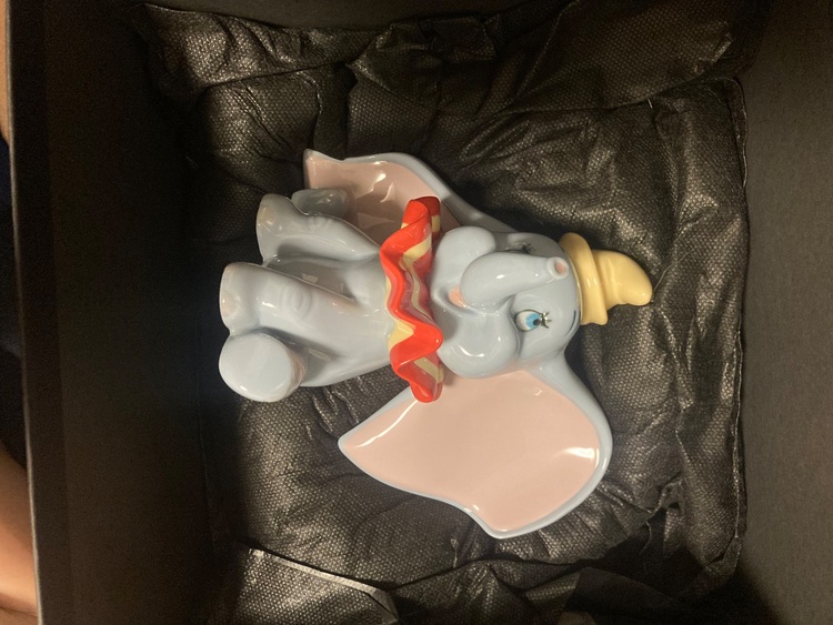 リアドロ　ダンボ（美術品・骨董品）の商品画像 - 査定依頼日：2025年10月12日 - 最高査定価格：12,000円