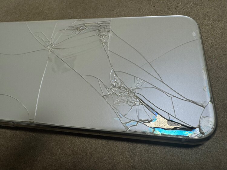 iPhone11pro（スマホ）の商品画像 - 査定依頼日：2025年5月31日 - 最高査定価格：7,000円