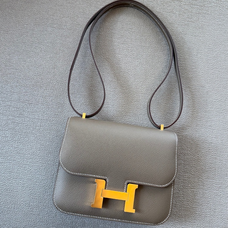 エルメス コンスタンス （ブランドバッグ）の商品画像 - 査定依頼日：2026年4月20日 - 最高査定価格：1,980,000円