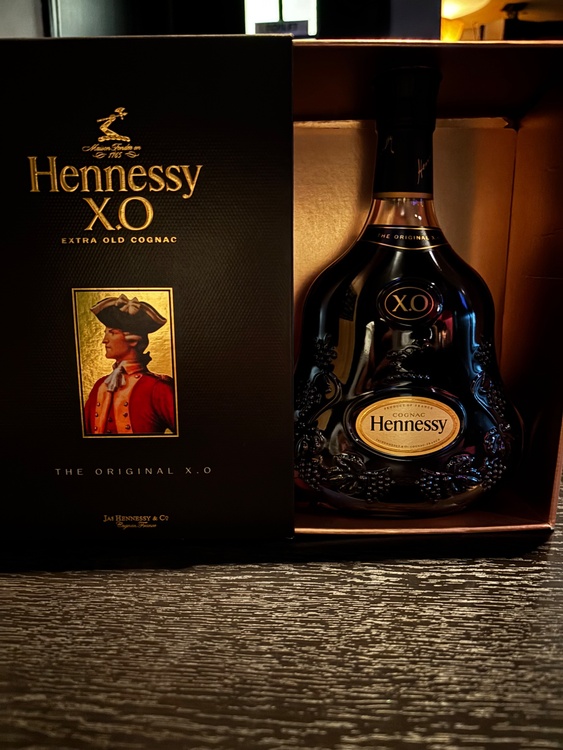 ブランデー ヘネシー （お酒）の商品画像 - 査定依頼日：2026年2月14日 - 最高査定価格：15,000円