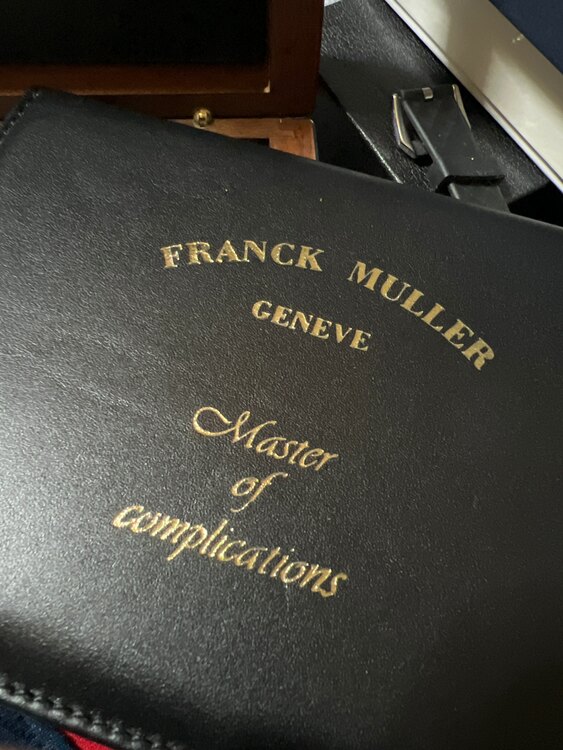 フランクミュラー トノウカーベックス 1752 Q（高級時計）の商品画像 - 査定依頼日：2025年3月30日 - 最高査定価格：200,000円