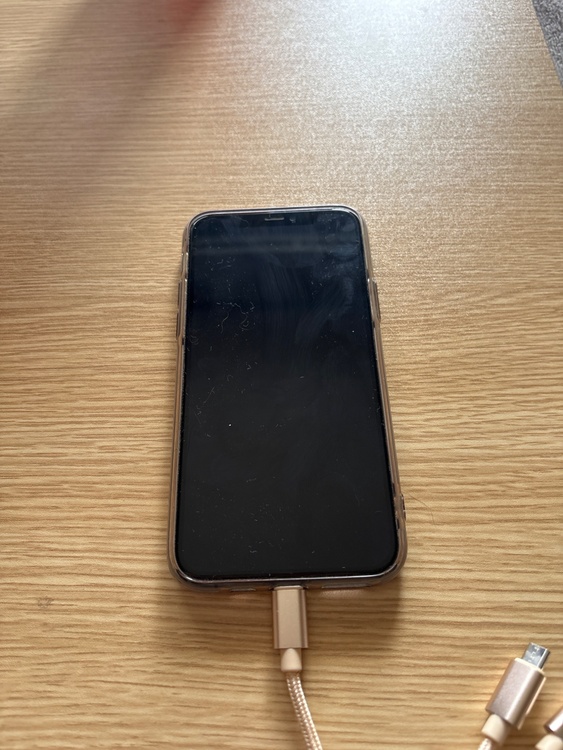 iPhone11 Pro 64GB Softbank（スマホ）の商品画像 - 査定依頼日：2026年4月25日 - 最高査定価格：22,000円