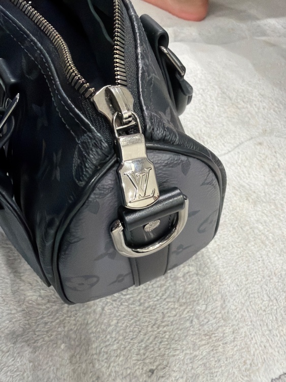 モノグラム・エクリプス キーポル・バンドリエール（ブランドバッグ）の商品画像 - 査定依頼日：2026年2月1日 - 最高査定価格：240,000円