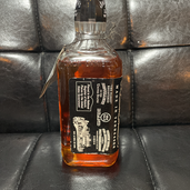 ジャックダニエル 1980年代 古酒 750ml（お酒）の商品画像 - 査定依頼日：2022年3月1日 - 最高査定価格：100円