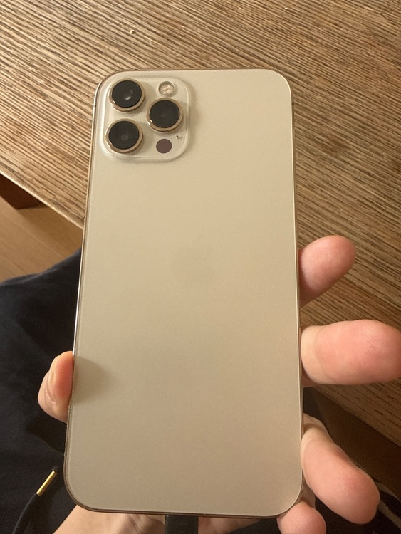 iPhone 12 Pro Max 256GB docomo（スマホ）の商品画像 - 査定依頼日：2026年1月30日 - 最高査定価格：47,000円