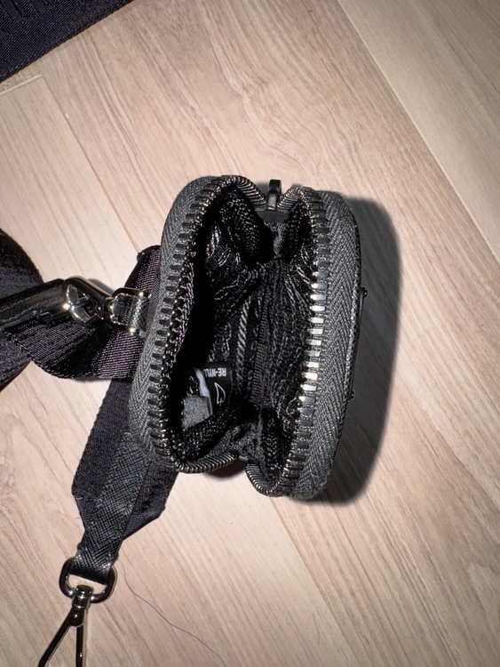 プラダ  （ブランドバッグ）の商品画像 - 査定依頼日：2025年10月29日 - 最高査定価格：150,000円