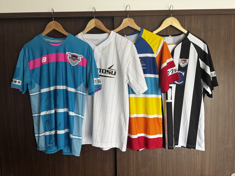 サガン鳥栖ユニフォーム4枚セット（古着・ファッション）の商品画像 - 査定依頼日：2024年7月8日