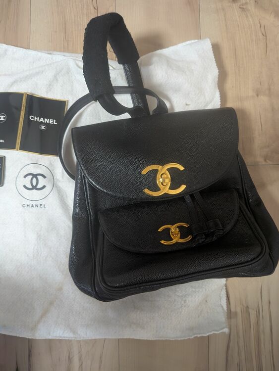 写真の通り2点（ブランドバッグ）の商品画像 - 査定依頼日：2025年11月30日 - 最高査定価格：500,000円