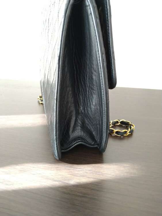 チェーンショルダー　ラムスキン 1番台（ブランドバッグ）の商品画像 - 査定依頼日：2025年1月1日 - 最高査定価格：110,000円