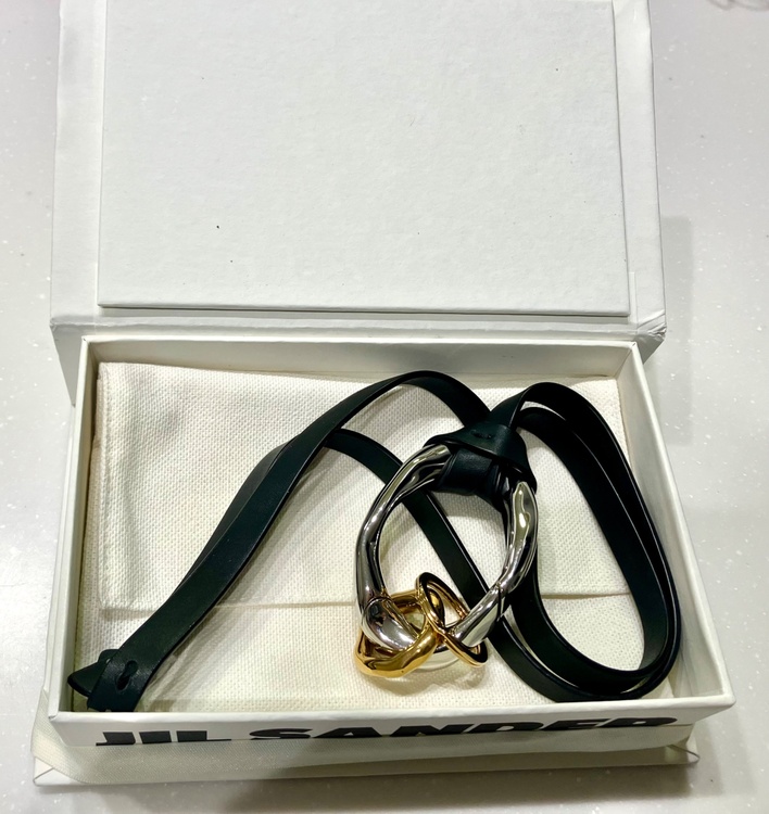 J30UU0032-P5051 ジルサンダー（金・貴金属）の商品画像 - 査定依頼日：2026年1月16日 - 最高査定価格：15,000円