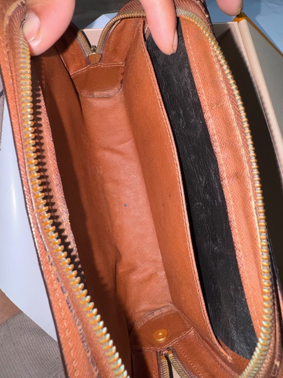 ルイヴィトン モノグラム セカンドバッグ ポーチ クラッチバッグ（ブランドバッグ）の商品画像 - 査定依頼日：2026年3月17日 - 最高査定価格：45,000円