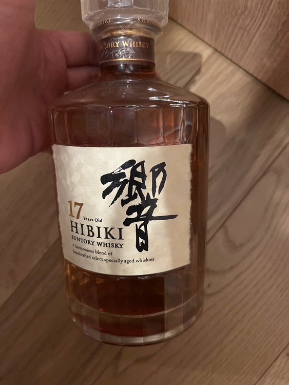 ウイスキー サントリー響 （お酒）の商品画像 - 査定依頼日：2025年12月28日 - 最高査定価格：48,000円