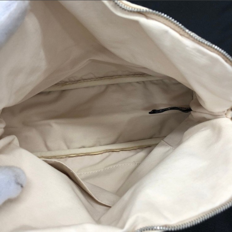 HERMES エルメス ポーチ【DFAB9036】（ブランド財布・小物）の商品画像 - 査定依頼日：2025年6月22日 - 最高査定価格：5,000円