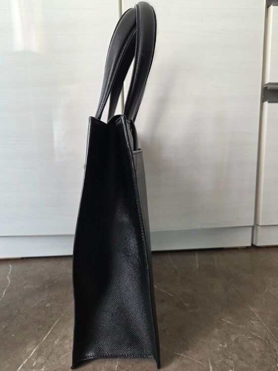 ブルガリバッグ  （ブランドバッグ）の商品画像 - 査定依頼日：2025年12月18日 - 最高査定価格：100,000円