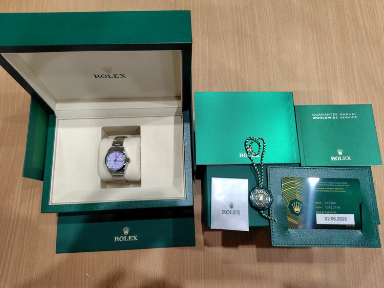 ロレックス パーペチュアル （高級時計）の商品画像 - 査定依頼日：2025年7月16日 - 最高査定価格：1,900,000円