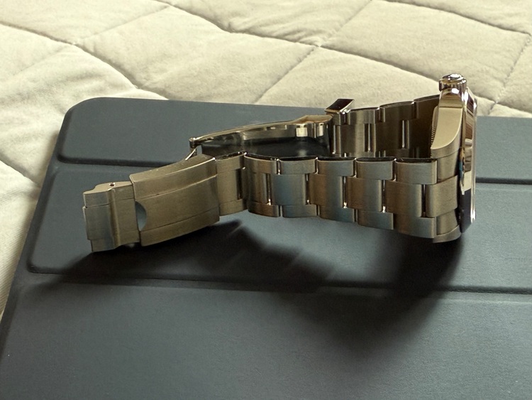 ロレックス エアキング 12690（高級時計）の商品画像 - 査定依頼日：2025年11月25日 - 最高査定価格：1,250,000円