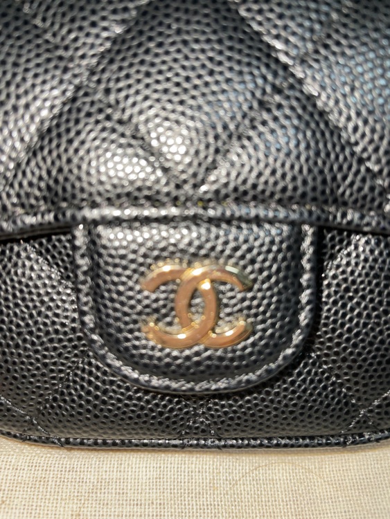 ミニミニマトラッセ（ブランドバッグ）の商品画像 - 査定依頼日：2025年8月2日 - 最高査定価格：300,000円