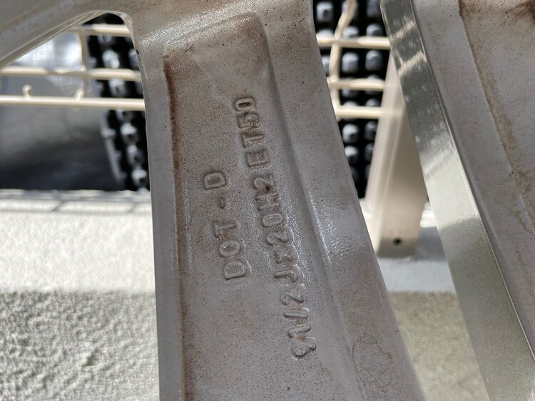 ホイール（カー用品）の商品画像 - 査定依頼日：2025年4月12日 - 最高査定価格：25,000円