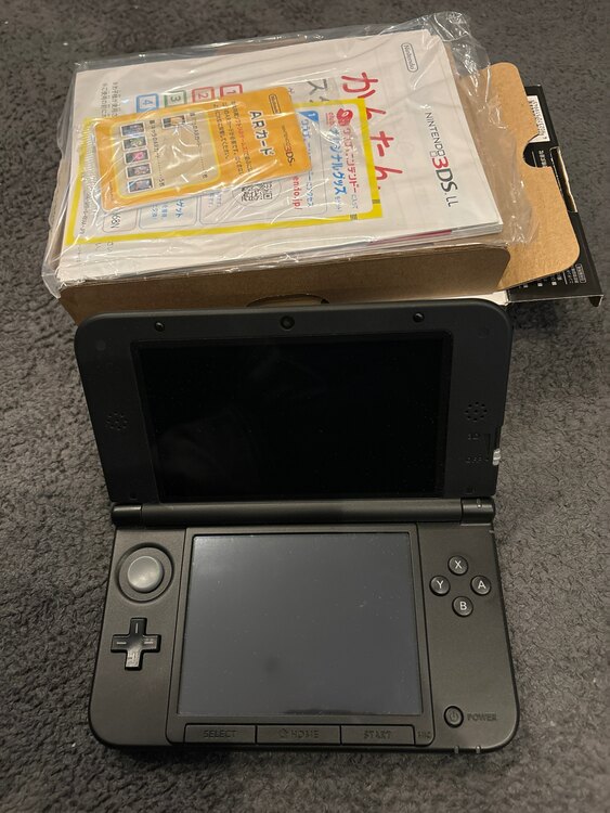 ニンテンドー3DSLL（ゲーム機本体・ゲームソフト）の商品画像 - 査定依頼日：2025年3月29日 - 最高査定価格：9,000円