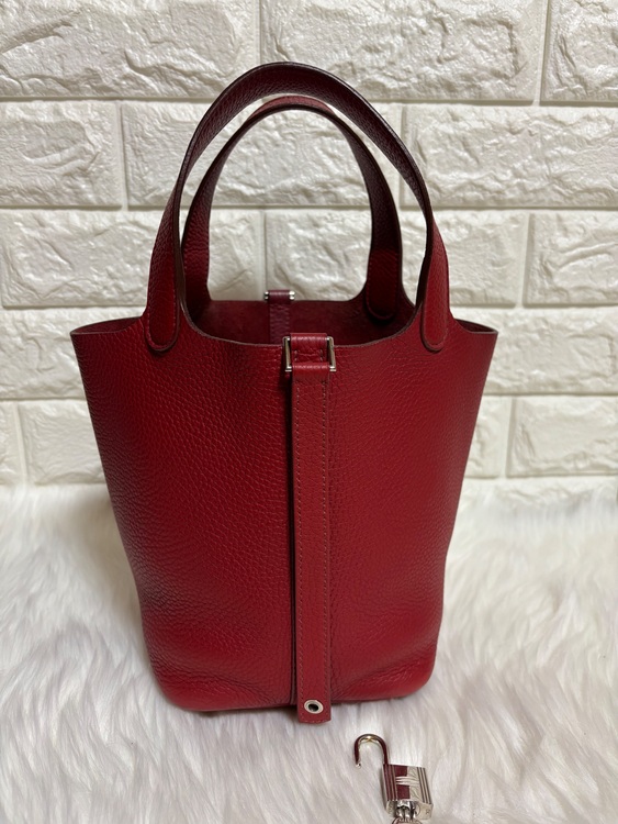 エルメス ピコタンロックＰＭ トリヨンクレマンス ルージュガランス □R刻印（ブランドバッグ）の商品画像 - 査定依頼日：2025年11月21日