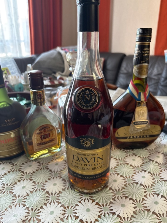 Davin（お酒）の商品画像 - 査定依頼日：2026年2月28日 - 最高査定価格：8,100円