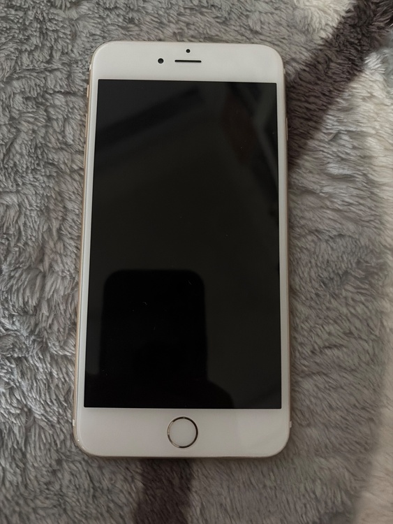 iPhone iPhone8 Plus 256GB Softbank（スマホ）の商品画像 - 査定依頼日：2026年8月15日 - 最高査定価格：4,500円
