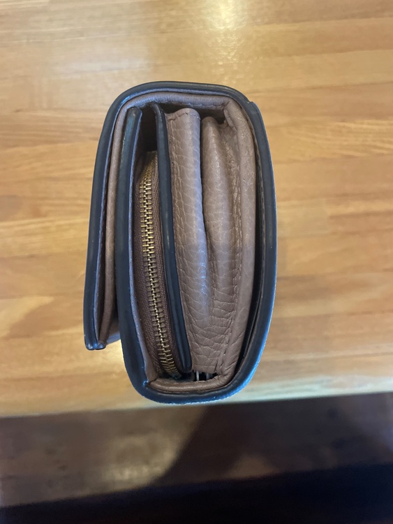 グッチ  （ブランドバッグ）の商品画像 - 査定依頼日：2025年6月16日 - 最高査定価格：18,000円