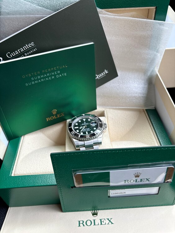 ロレックス サブマリーナー 116610LN（高級時計）の商品画像 - 査定依頼日：2025年4月10日 - 最高査定価格：1,650,000円