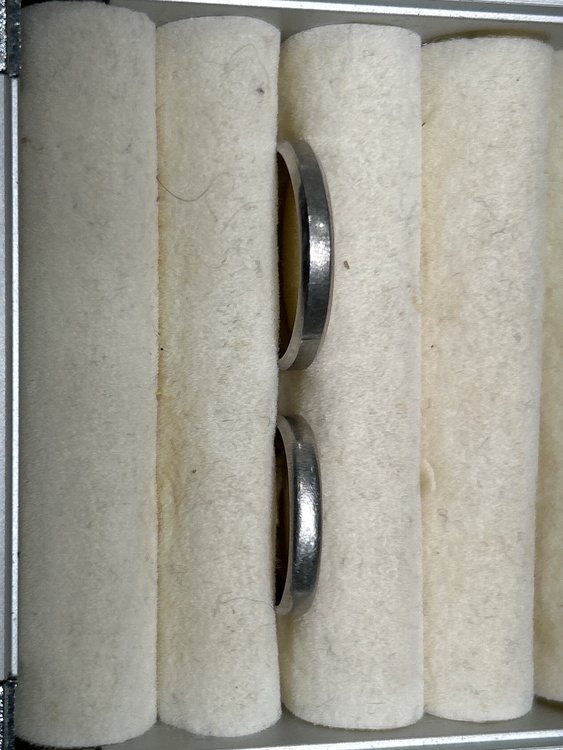 イニシャル入り結婚指輪のペア（金・貴金属）の商品画像 - 査定依頼日：2026年1月27日 - 最高査定価格：100,000円