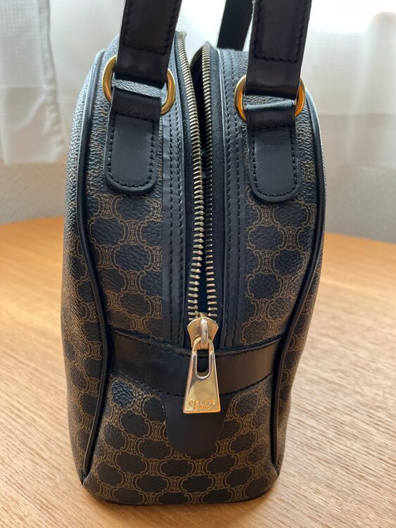 セリーヌ  （ブランドバッグ）の商品画像 - 査定依頼日：2025年3月4日 - 最高査定価格：25,000円